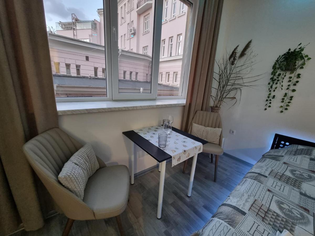 Студио В Центъра На Бургас Apartment Luaran gambar