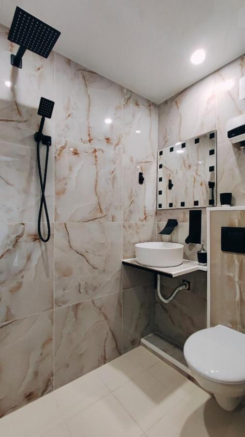 Студио В Центъра На Бургас Apartment Luaran gambar
