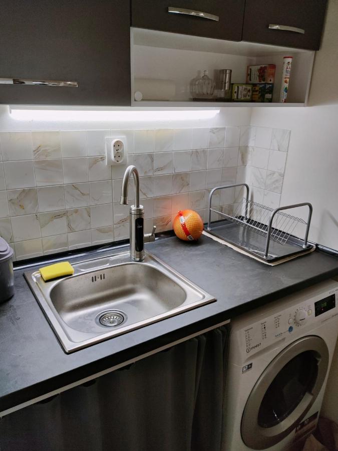 Студио В Центъра На Бургас Apartment Luaran gambar