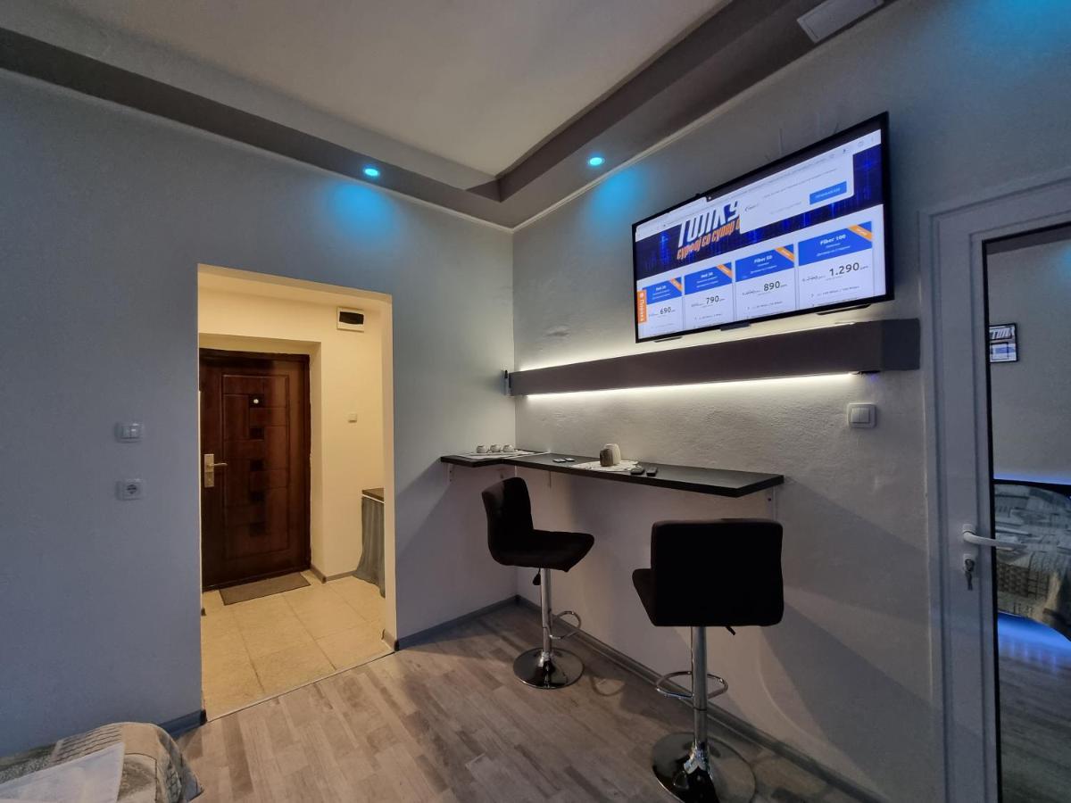 Студио В Центъра На Бургас Apartment Luaran gambar