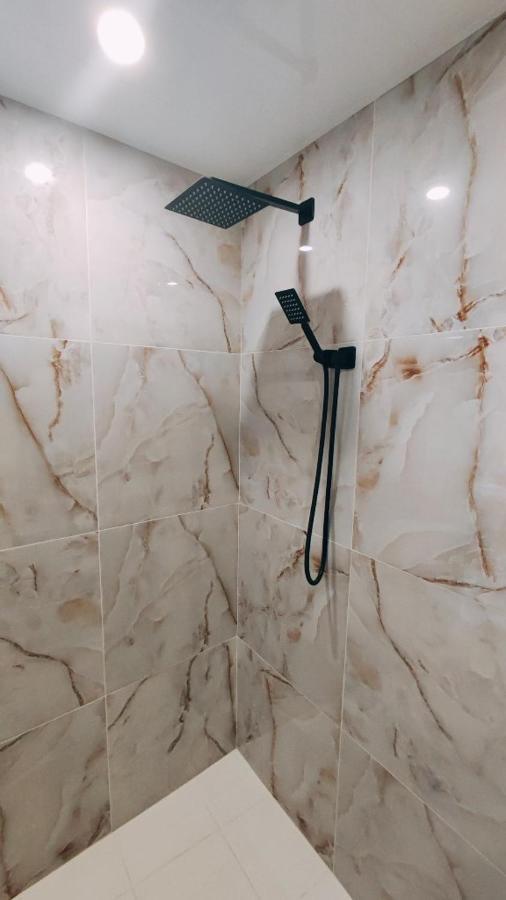 Студио В Центъра На Бургас Apartment Luaran gambar